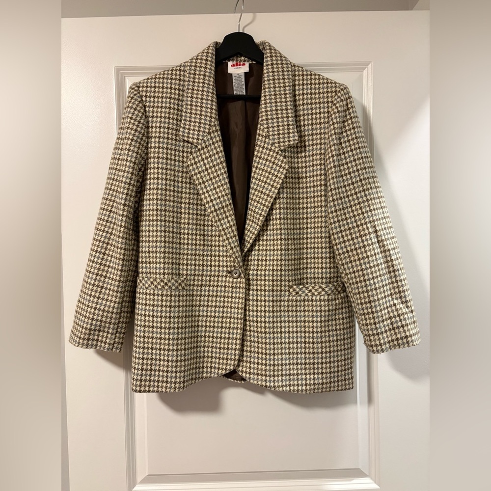 Vintage Alia Stylish Houndstooth Blazer in size 6
